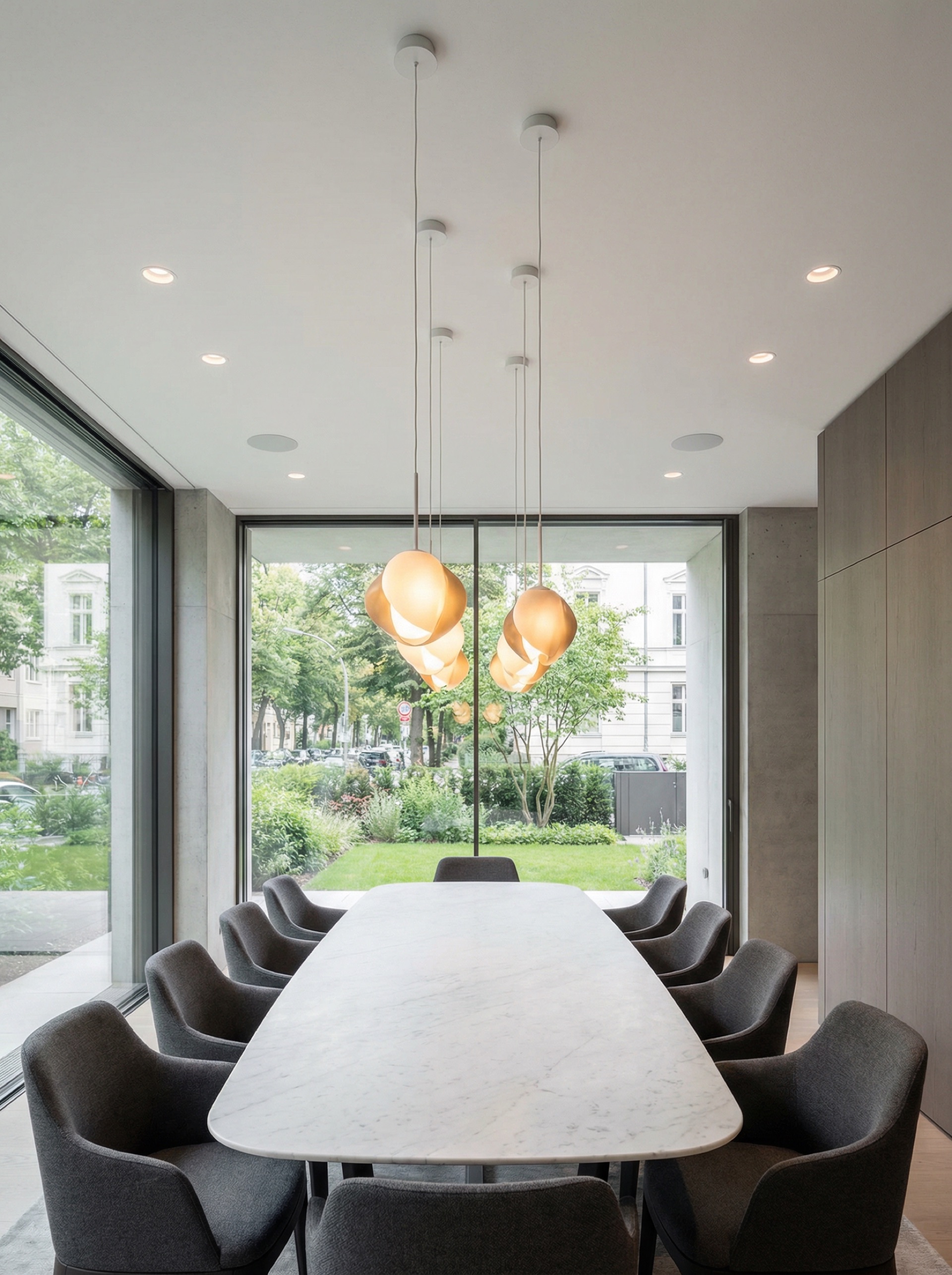 Unsichtbare Lautsprecher in der Decke